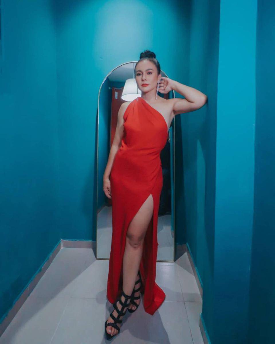 ide styling dress ala Wulan Guritno (instagram.com/wulanguritno)