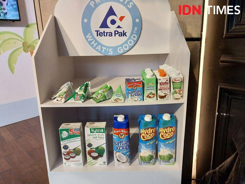 Produk-produk santan yang dikemas Tetra Pak (IDN Times/Fasrinisyah Suryaningtyas)