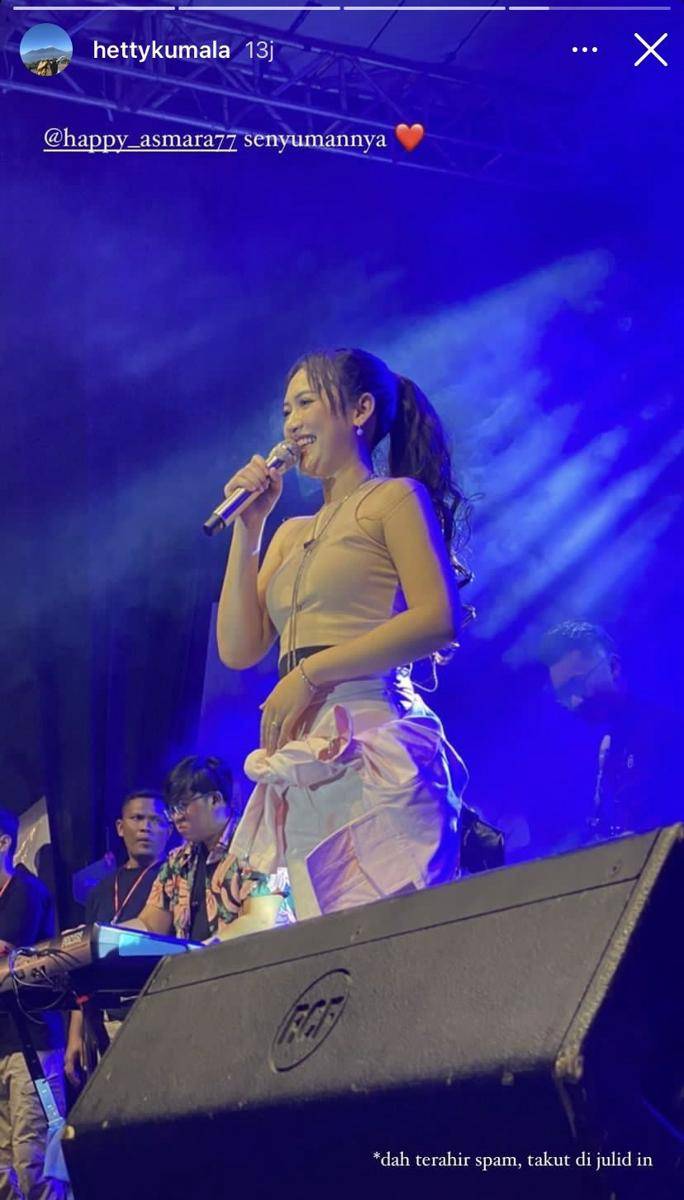 potret Happy Asmara konser di Untag Surabaya (Instagram.com/hettykumala)