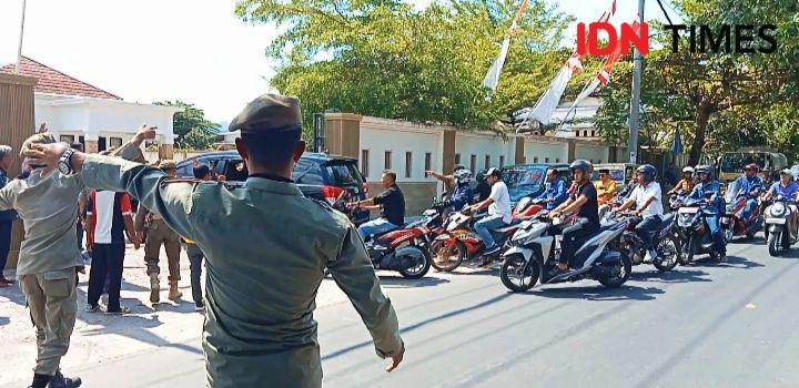 Ribuan Simpatisan Konvoi dari Bandara hingga Rumah Wali Kota Bima