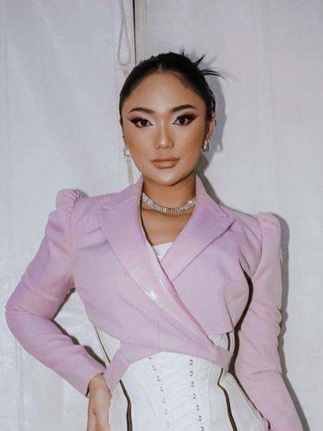 ide makeup ala Marion Jola (instagram.com/lalamarionmj)