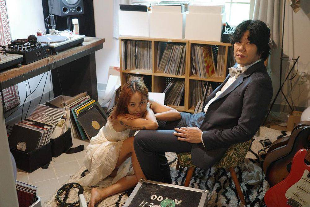 potret Lee Hyo Ri dan suami rayakan ulang tahun pernikahan ke-10 (instagram.com/lee_hyolee)
