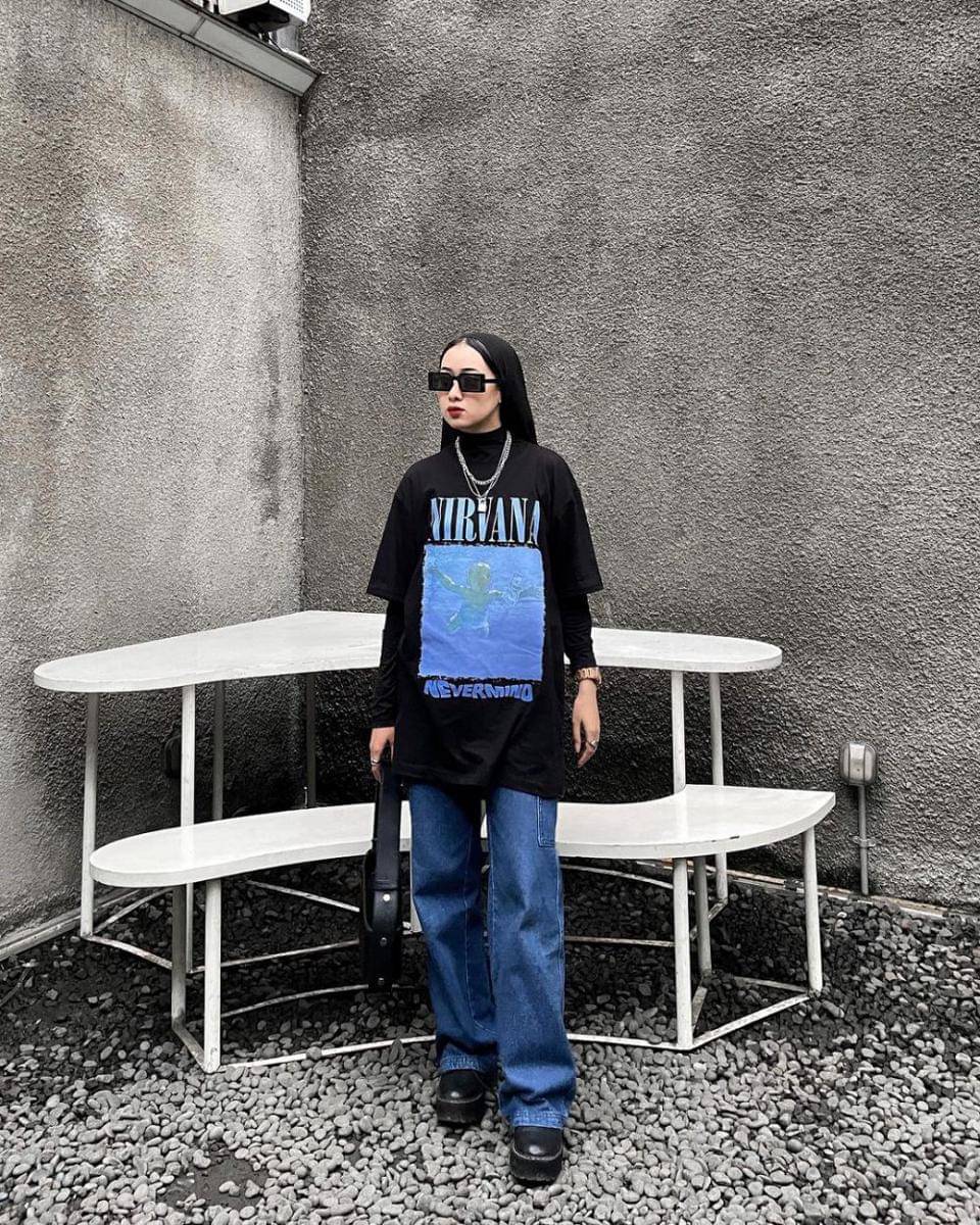 Eva (instagram.com/hazizarunave)