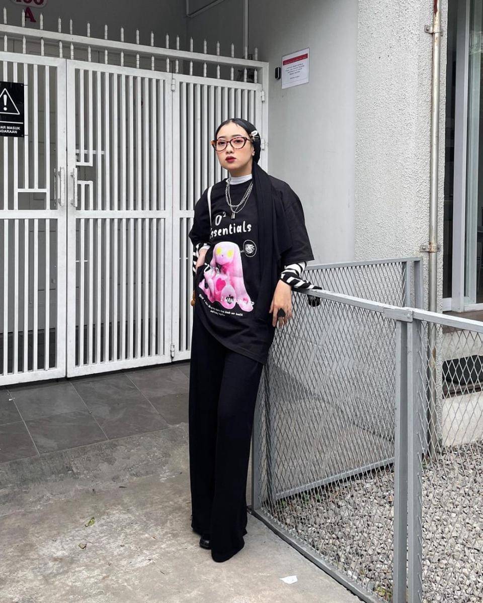 Eva (instagram.com/hazizarunave)