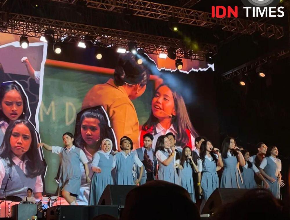 7 Potret Konser Petualangan Sherina di Synchronize 2023, Nostalgia!