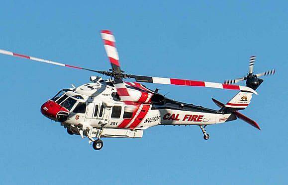 potret varian helikopter Sikorsky S-70 Black Hawk yang digunakan sebagai pemadam kebakaran udara (commons.wikimedia.org/California Department of Forestry and Fire Protection)