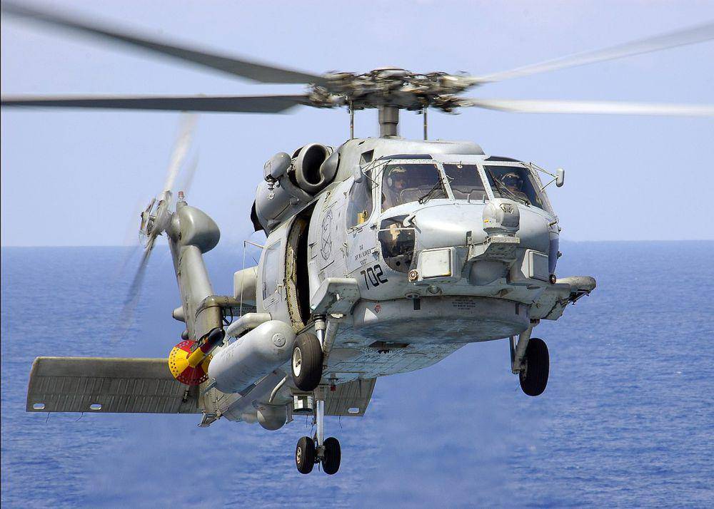 potret Sikorsky SH-60 Sea Hawk milik AL AS yang juga memiliki basis desain dari S-70 Black Hawk (commons.wikimedia.org/James R. Evans)