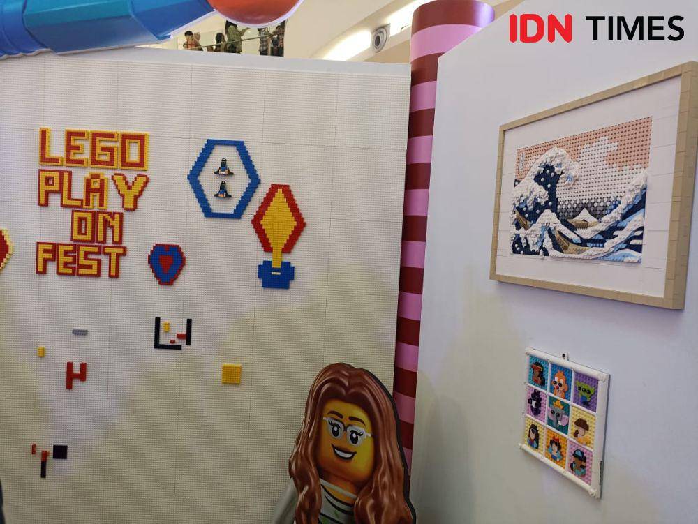 LEGO Play On Fest yang diselenggarakan di Atrium Mal Senayan City. 2 September 2023. (IDN Times/M. Tarmizi Murdianto)