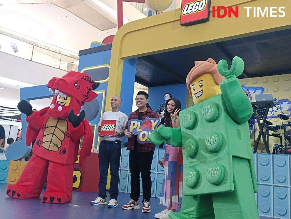 LEGO Play On Fest yang diselenggarakan di Atrium Mal Senayan City. 2 September 2023. (IDN Times/M. Tarmizi Murdianto)
