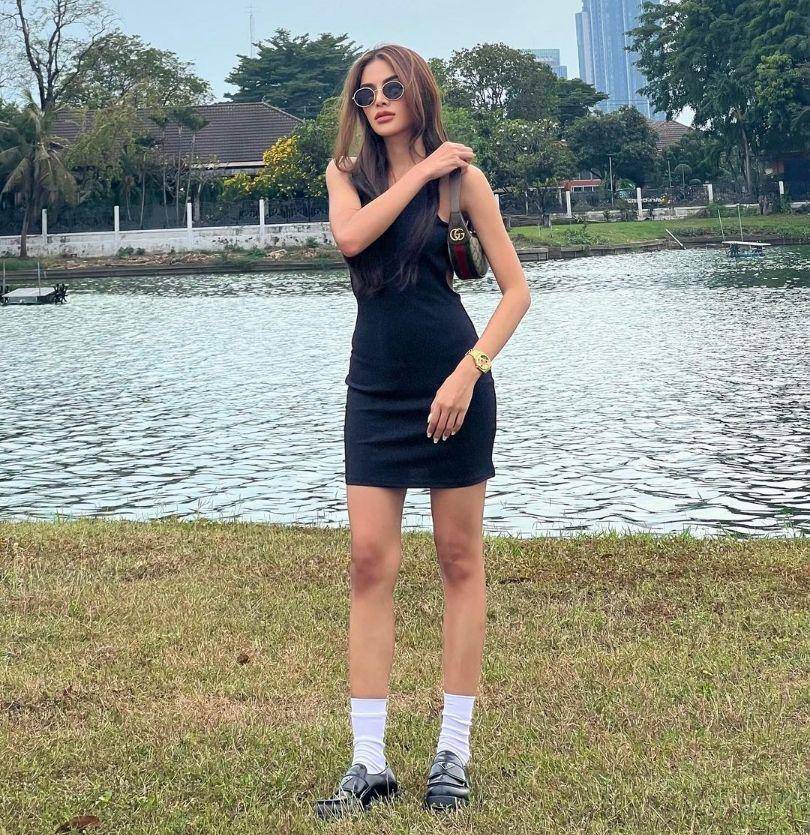Ide outfit girls day out ala Aoom Thaweeporn (instagram.com/aoomtwp)