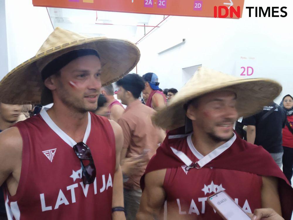 Suka Cita Fans Latvia Tembus 8 Besar Piala Dunia Basket 2023