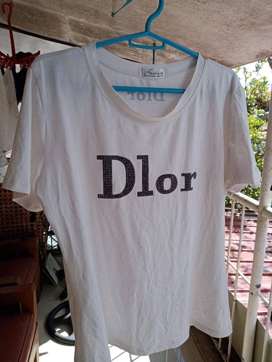 foto barang KW pelesetan dari Dior (reddit.com/user/BaselessTea)