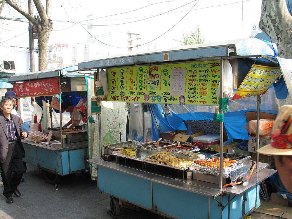 ilustrasi street food korea (commons.wikimedia.org/Gaël Chardon)