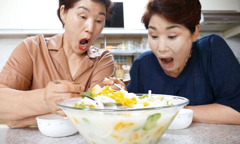 potret mama dan bibi Hari Jisun (instagram.com/harijisun)