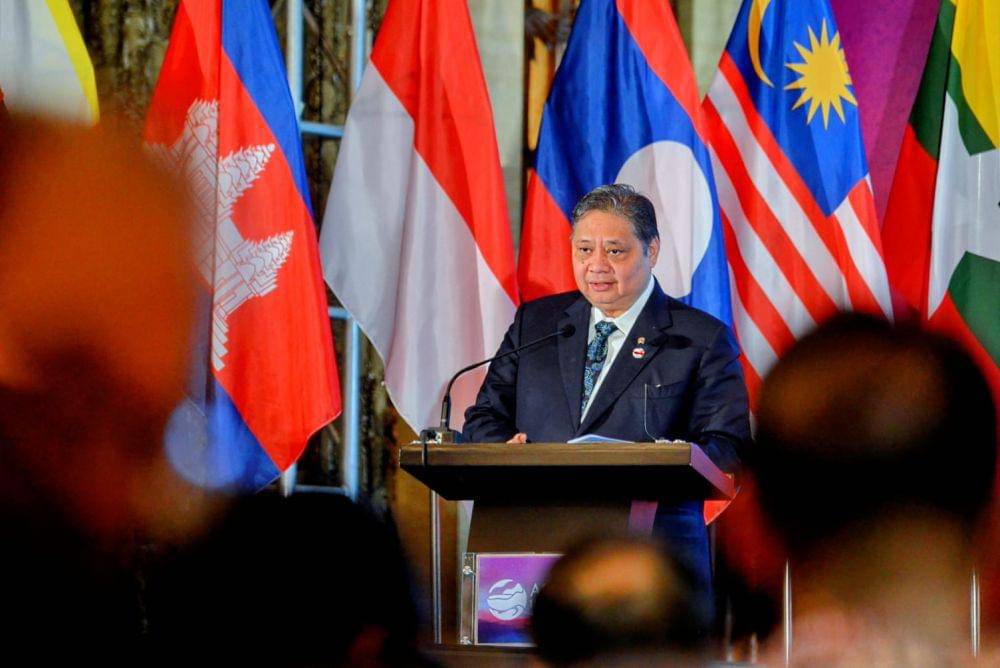 Menteri Koordinator Bidang Perekonomian Airlangga Hartarto menyampaikan paparan (Dok. Golkar)