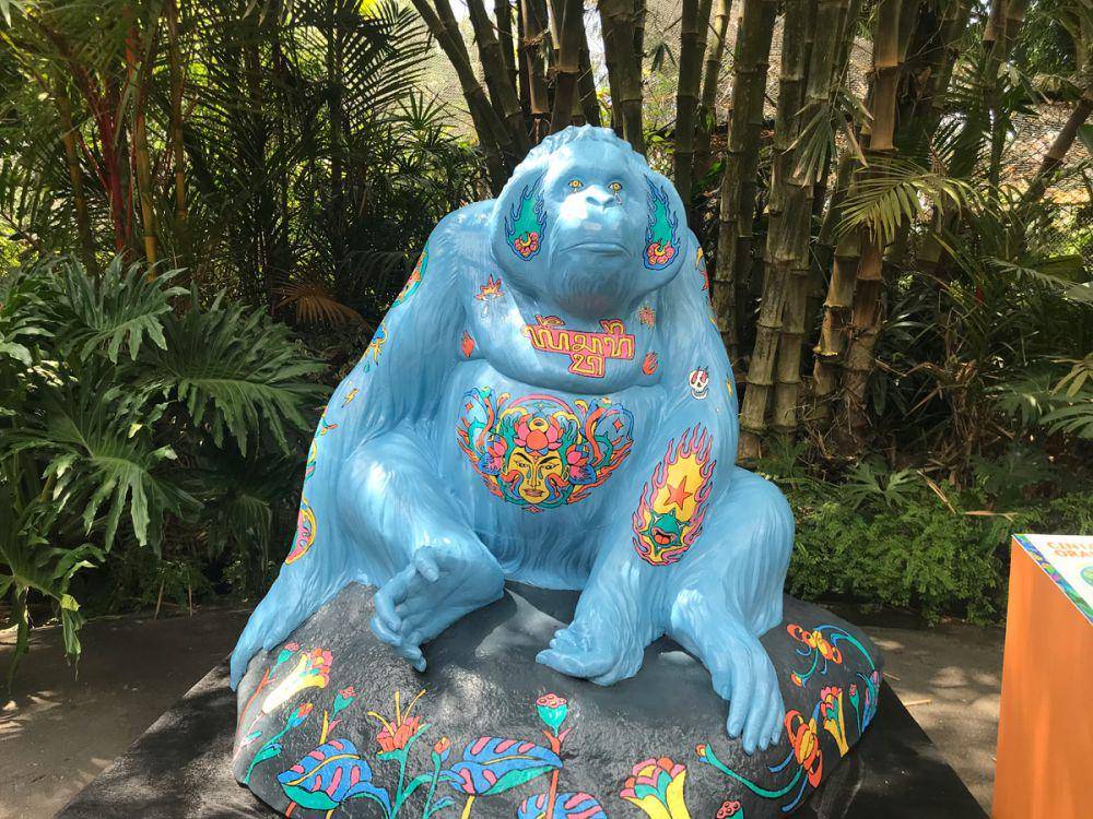 Patung orangutan karya Gusde Sidhi. (dok. pribadi/Ari Budiadnyana)