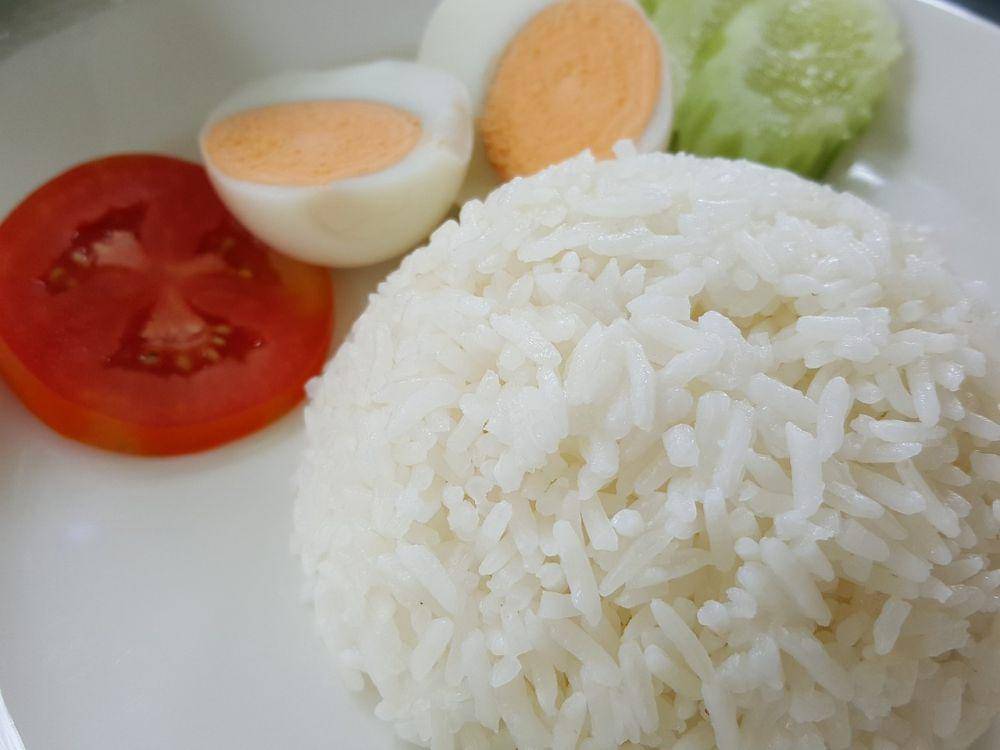 tips menghangatkan nasi sisa dengan menggunakan microwave