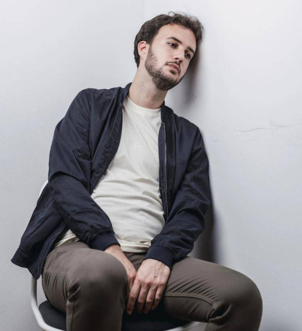 ilustrasi berkurangnya kepuasan hidup (freepik.com/wirestock)