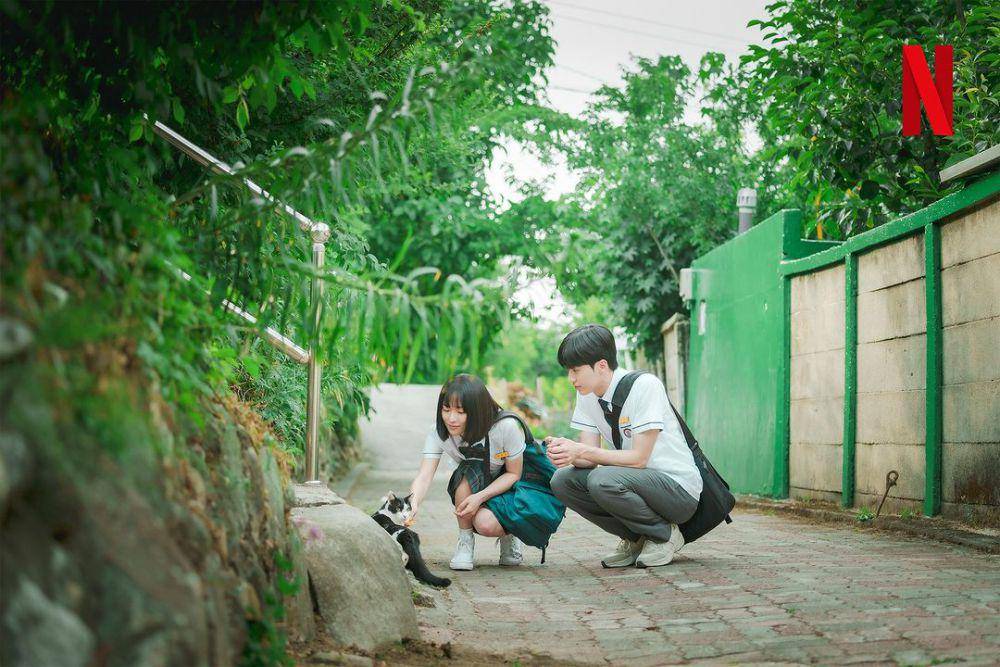cuplikan drama A Time Called You (instagram.com/netflixkr)