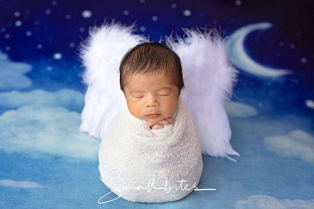 newborn photoshoot Elhan, anak Sammy Simorangkir dan Viviane (instagram.com/rittarrajagukguk)