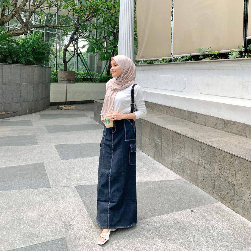 Putri Nuryuliani (instagram.com/putrinuryuliani)