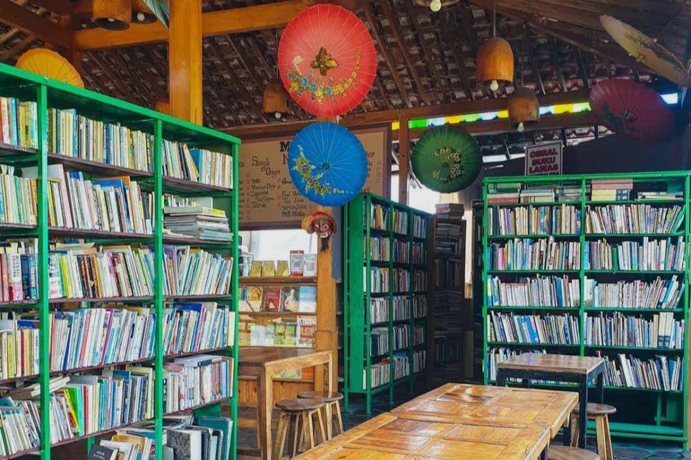 Cafe Bukuku Lawas (instagram.com/cafe_bukuki_lawas)