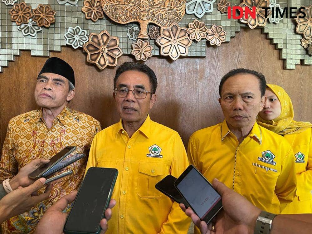 Ketua DPD Partai Golkar Jateng, Panggah Susanto saat ditemui di sela acara pembekalan bacaleg Partai Golkar di Patra Hotel and Convention Center Semarang, Selasa (5/9/2023). (IDN Times/Anggun Puspitoningrum)