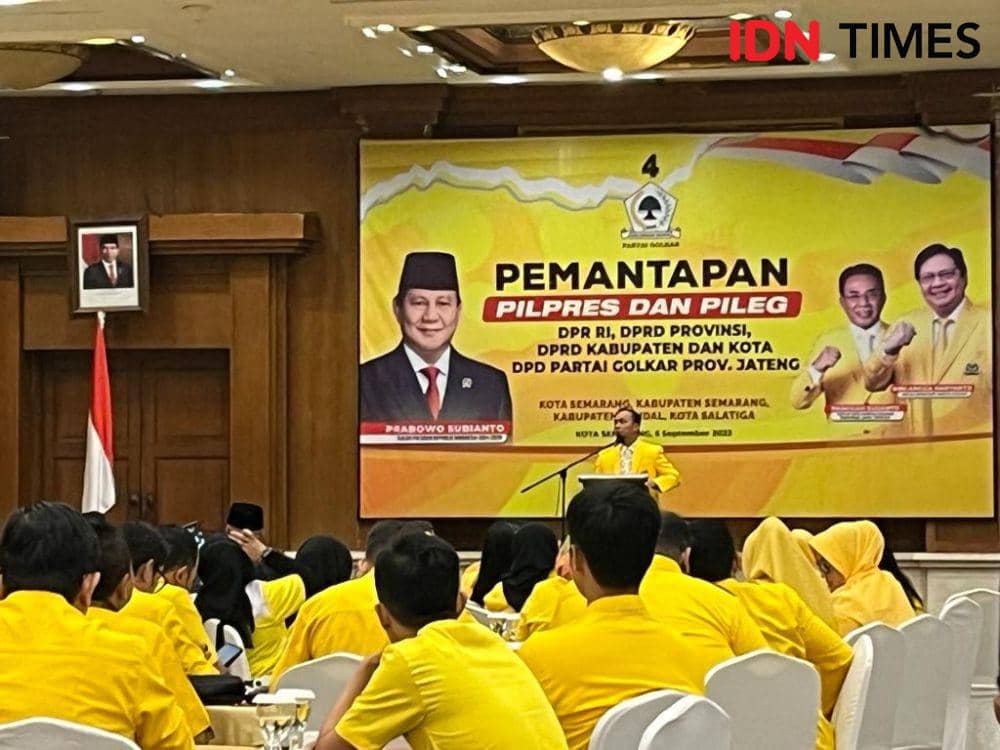Para bakal calon legislatif (bacaleg) Partai Golkar di Jawa Tengah mendapatkan pembekalan untuk menghadapi Pemilu 2024 di Patra Hotel and Convention Center Semarang, Selasa (5/9/2023). (IDN Times/Anggun Puspitoningrum)