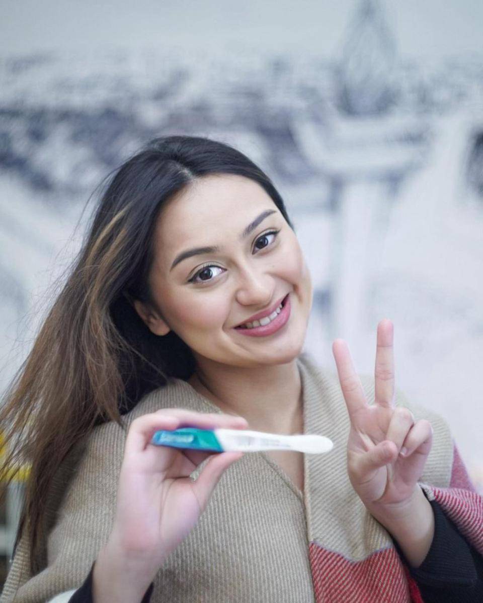 potret Memes Prameswari umumkan hamil anak kembar (instagram.com/memes_prameswari)