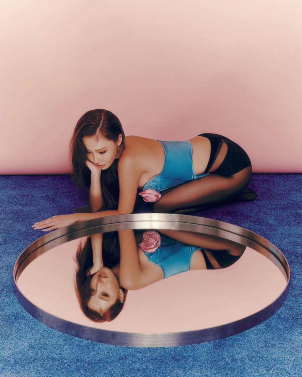 potret Hwasa MAMAMOO (instagram.com/_mariahwasa)