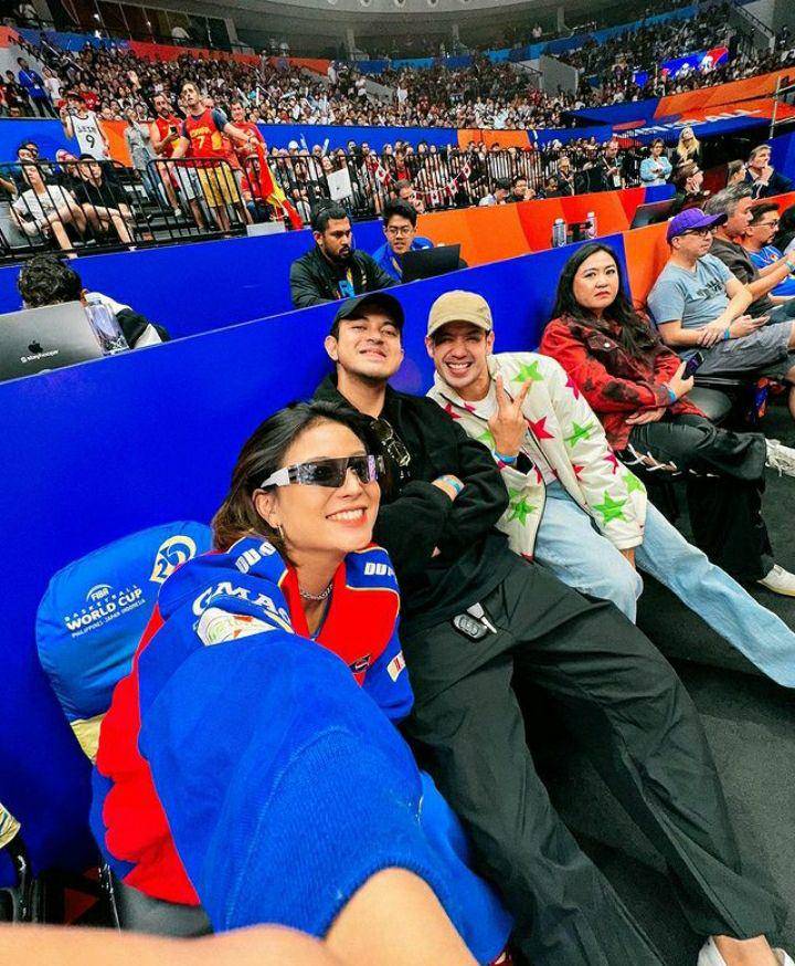 potret artis Indonesia nonton FIBA World Cup 2023 (instagram.com/narinkovilda)