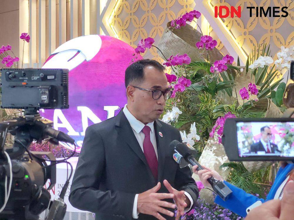 Menhub Budi Karya Sumadi di Media Center KTT ASEAN (IDN Times/Vanny El Rahman)