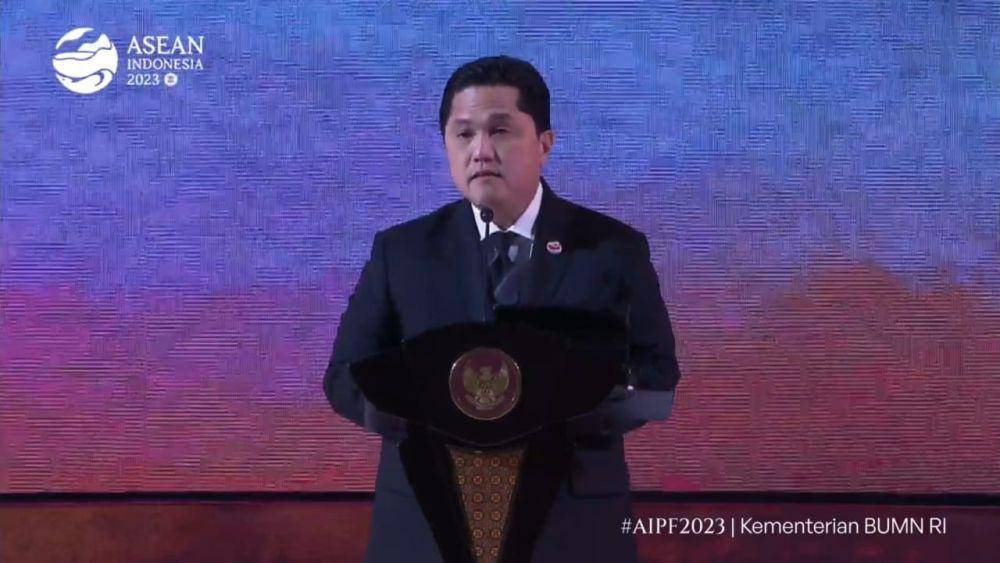 Menteri Badan Usaha Milik Negara (BUMN) Erick Thohir dalam pembukaan ASEAN Indo Pacific Forum (AIPF) di Hotel Mulia, Jakarta, Selasa (5/9/2023). (youtube.com/Kementerian BUMN)