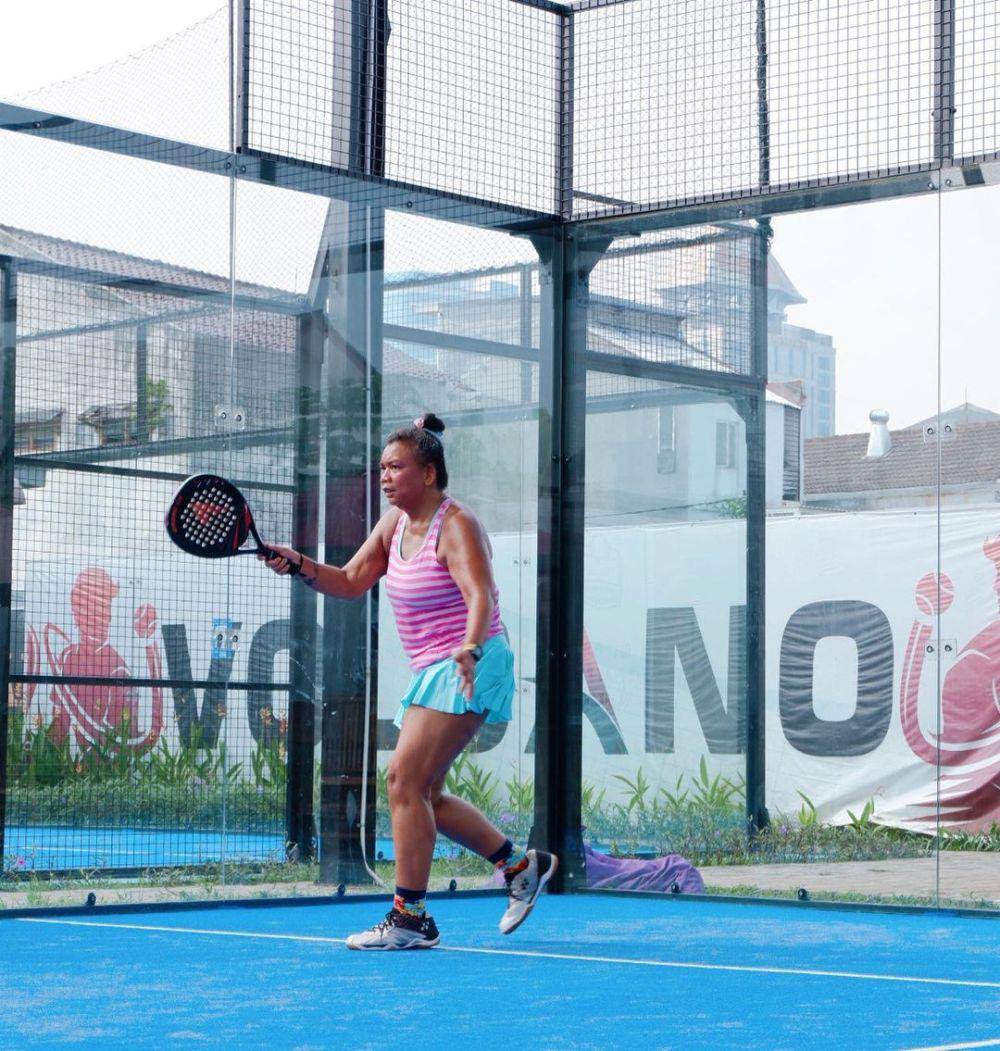 Ilustrasi padel tenis di Indonesia. (instagram.com/racquet_padel_club)