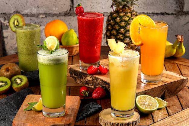 ilustrasi jus buah (freepik.com/user5304455)