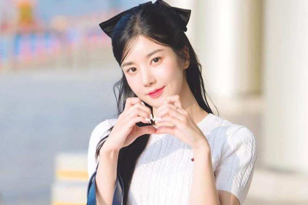 Kwon Eunbi Dihubungi Banyak Pria setelah Viral Jadi Dewi Waterbomb