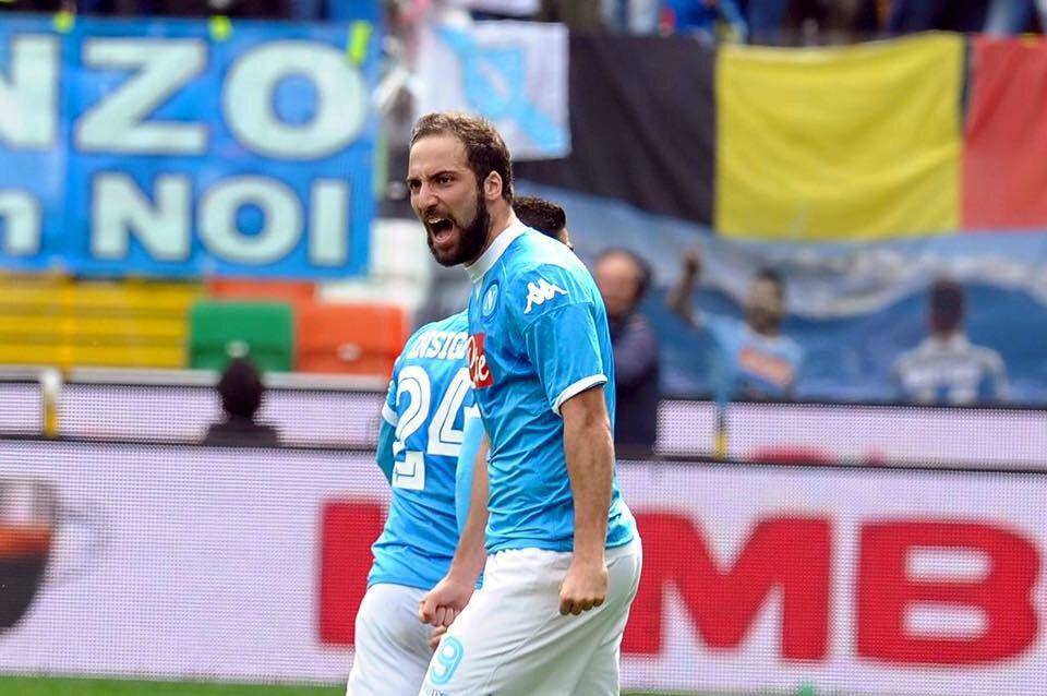 potret Gonzalo Higuain (twitter.com/sscnapoli)
