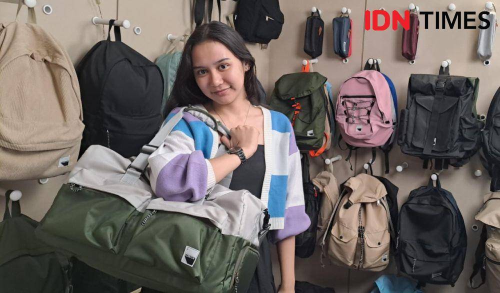 Brand tas Scratchline asal Kota Bandung (IDN Times/Azzis Zulkhairil)