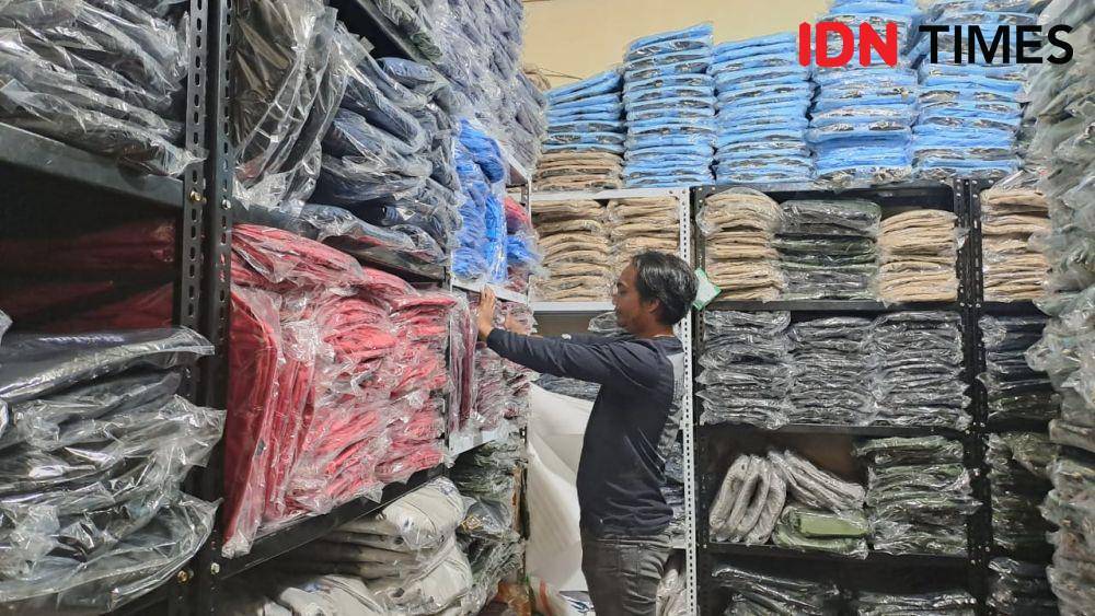 Brand tas Scratchline asal Kota Bandung (IDN Times/Azzis Zulkhairil)
