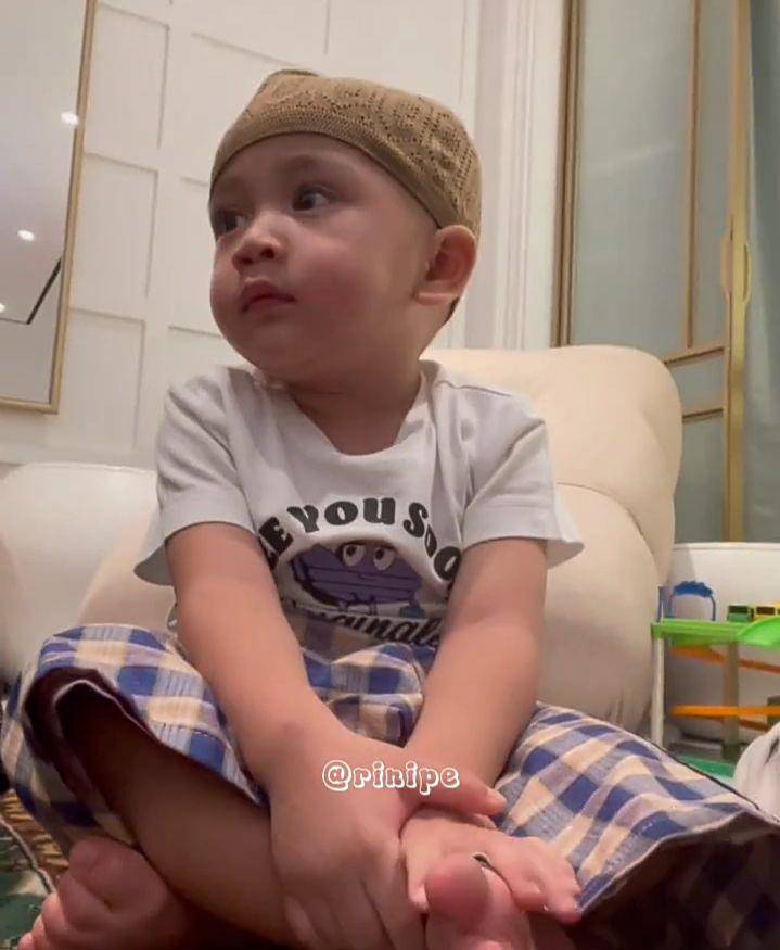 momen Cipung ikut ngaji (instagram.com/riniperdiyanti)