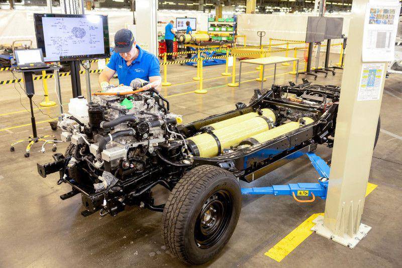 Tangki hidrogen terpasang di frame (dok. Toyota)