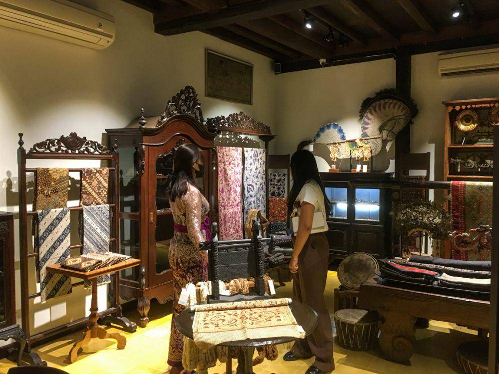 Suasana salah satu store Pithecanthropus Bali yang berada di daerah Ketewel (Dok.Pribadi/Natalia Indah)