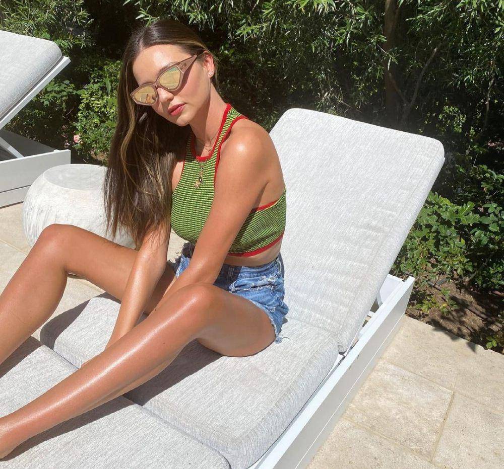 ide summer outfit ala Miranda Kerr (instagram.com/mirandakerr)