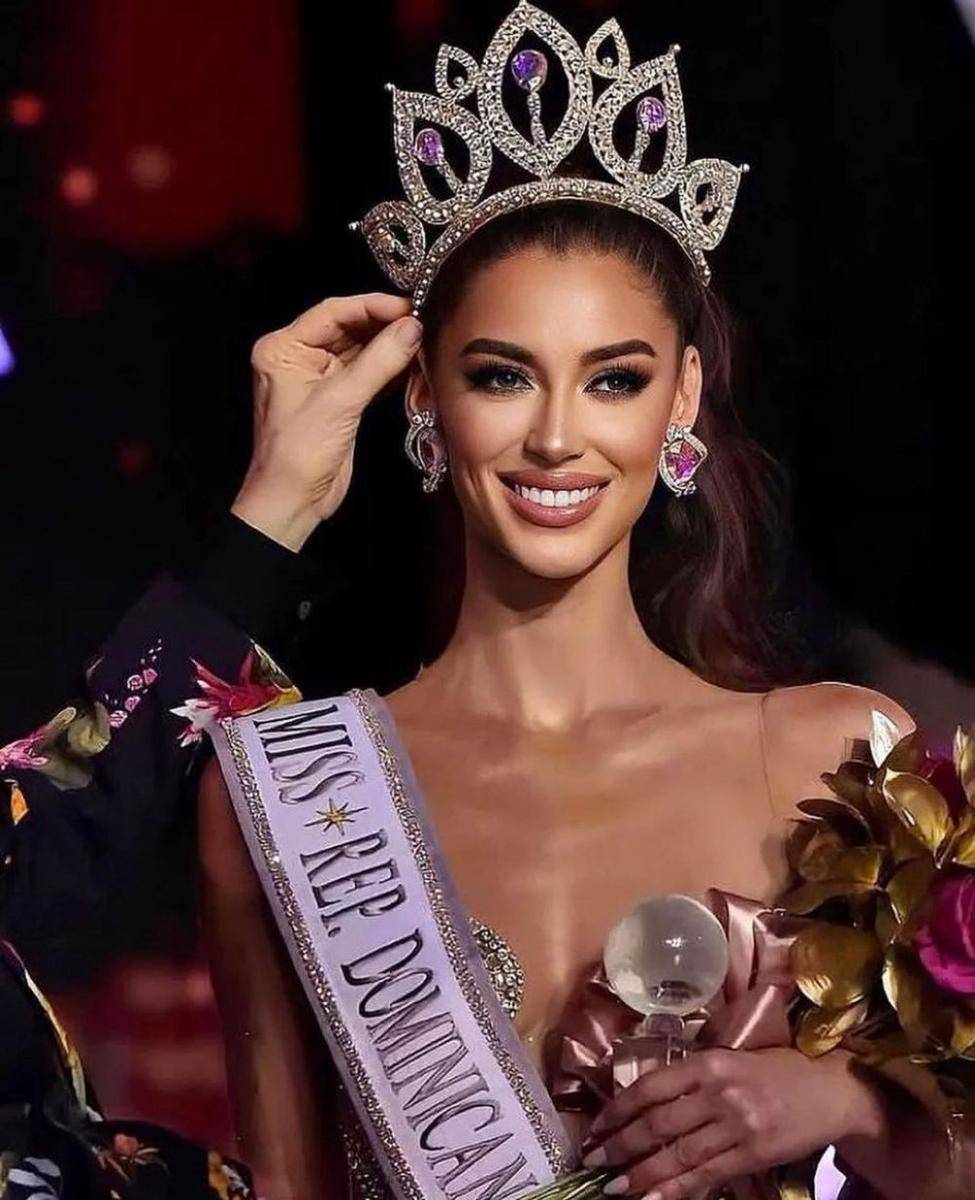 Potret Miss Universe Republik Dominika 2023, Mariana Downing (Instagram.com/universepageants_)