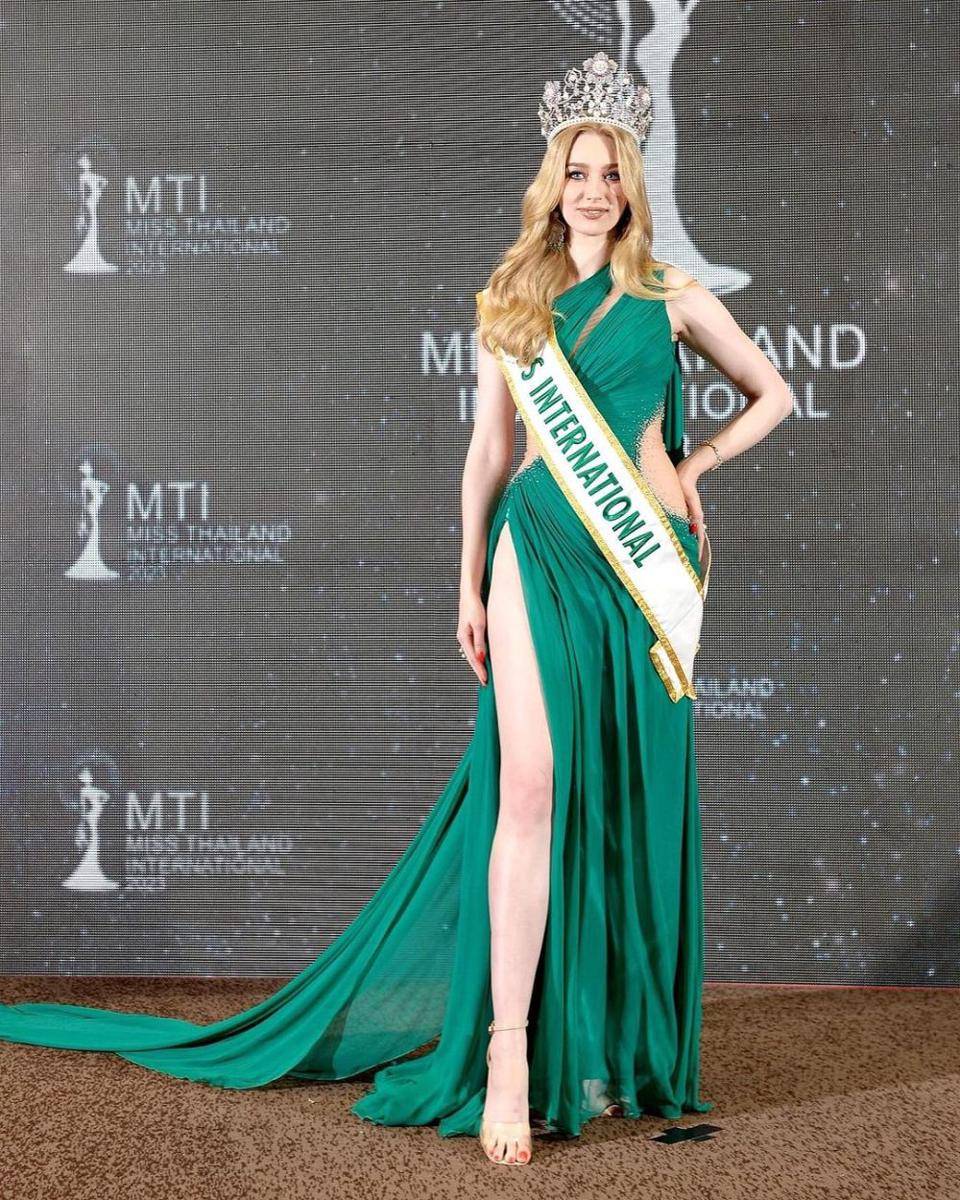 Potret Kunjungan Miss International 2022 Jasmin Selberg ke Thailand (Instagram.com/myriad_grand_monde_official)