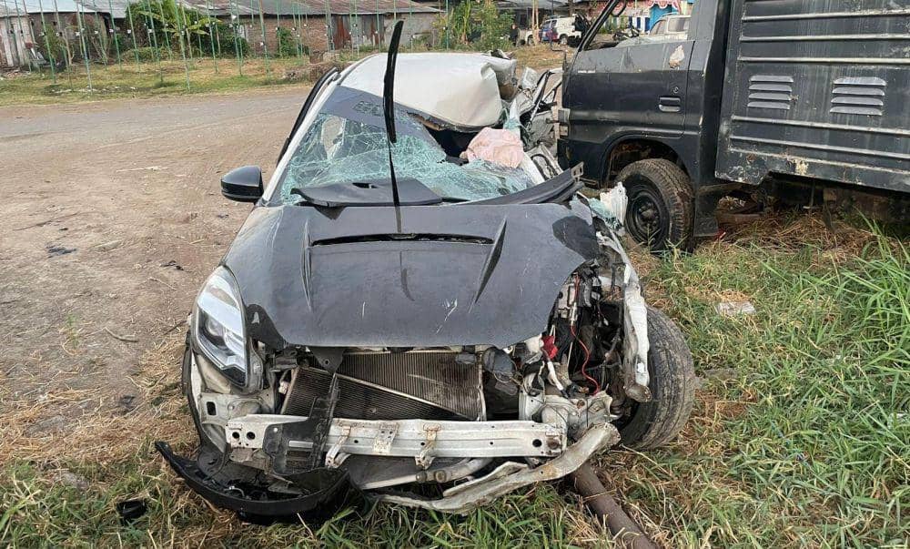 Kecelakaan Maut di Makassar, Mobil Tabrak Pohon, Dua Orang Tewas
