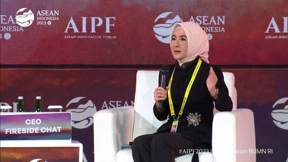 Direktur Utama PT Pertamina (Persero), Nicke Widyawati dalam ASEAN Indo-Pacific Forum (AIPF) hari kedua, Rabu (6/9/2023). (youtube.com/Kementerian BUMN)