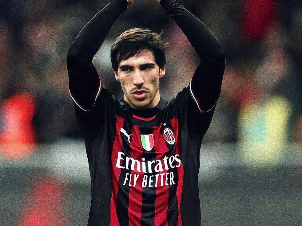 Sandro Tonali jadi andalan selama membela AC Milan. (instagram.com/sandrotonali)