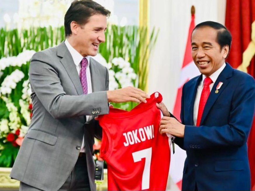 8 Foto Presiden Jokowi Bersalaman dengan Tamu KTT Asean 2023