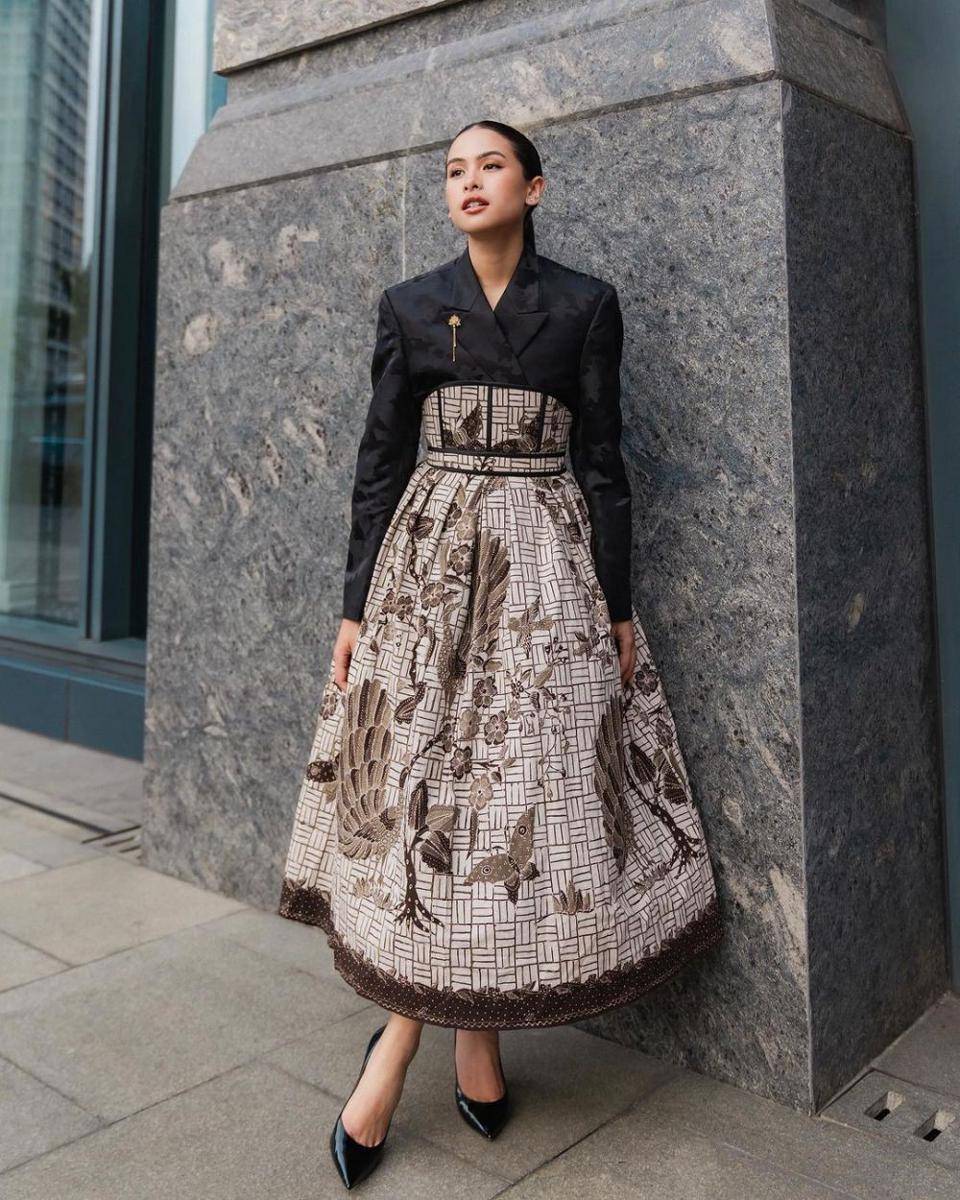 Gaya Artis di KTT ASEAN. (instagram.com/maudyayunda)